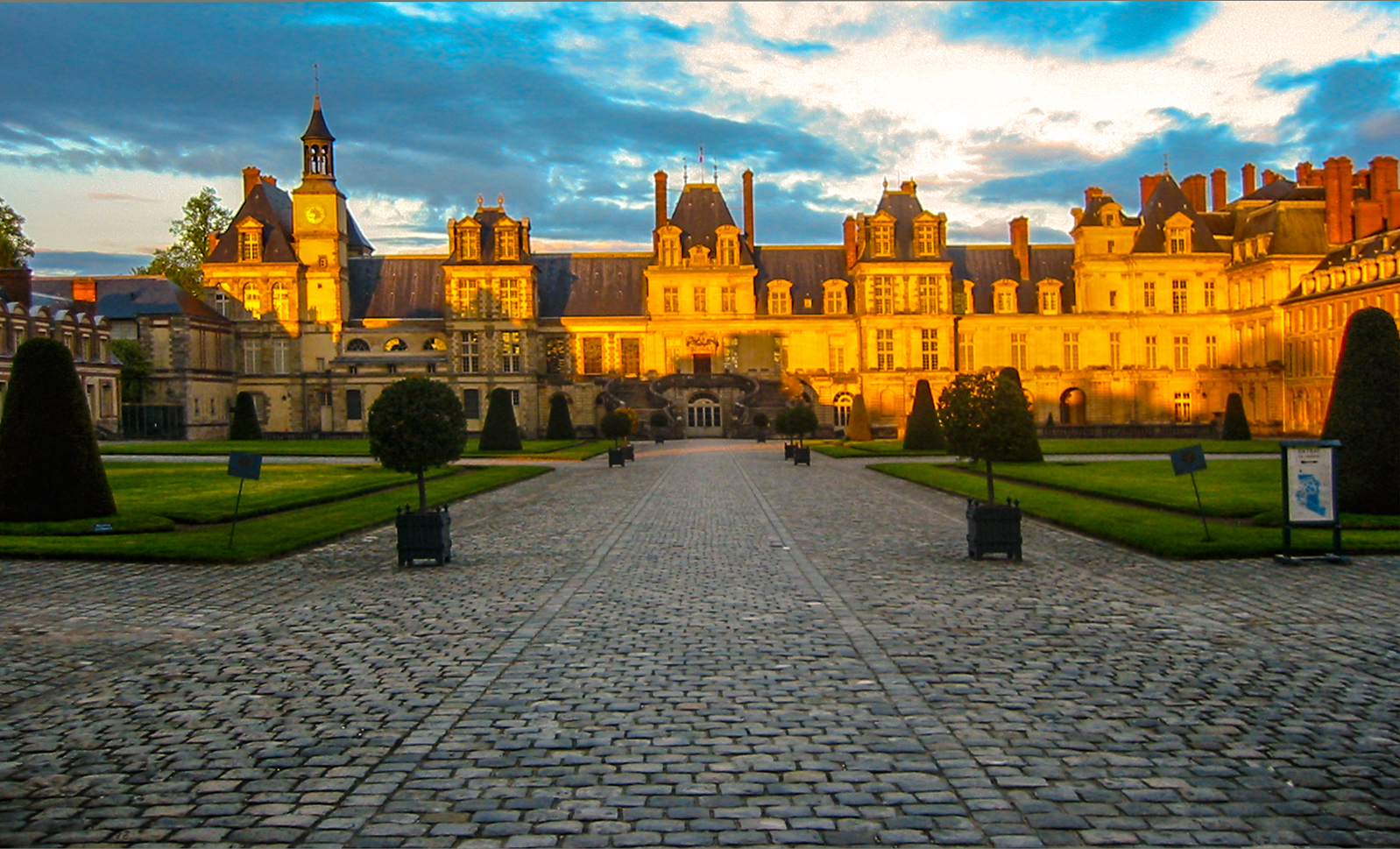 Fontainebleau im Abendlicht