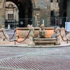 Fontana Del Contarini auf der Piazza Vecchia in Bergamo