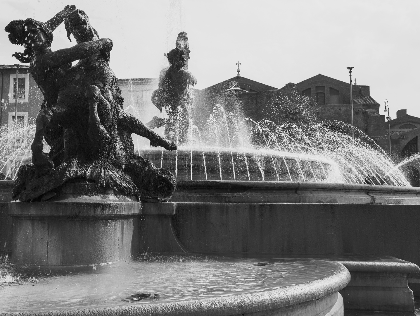Fontana dell'Esedra, davanti alle Terme di Diocleziano, il persecutore dei cristiani