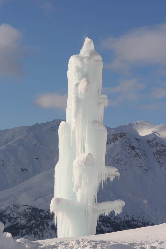 fontana di ghiaccio a trepalle (livigno -so-)