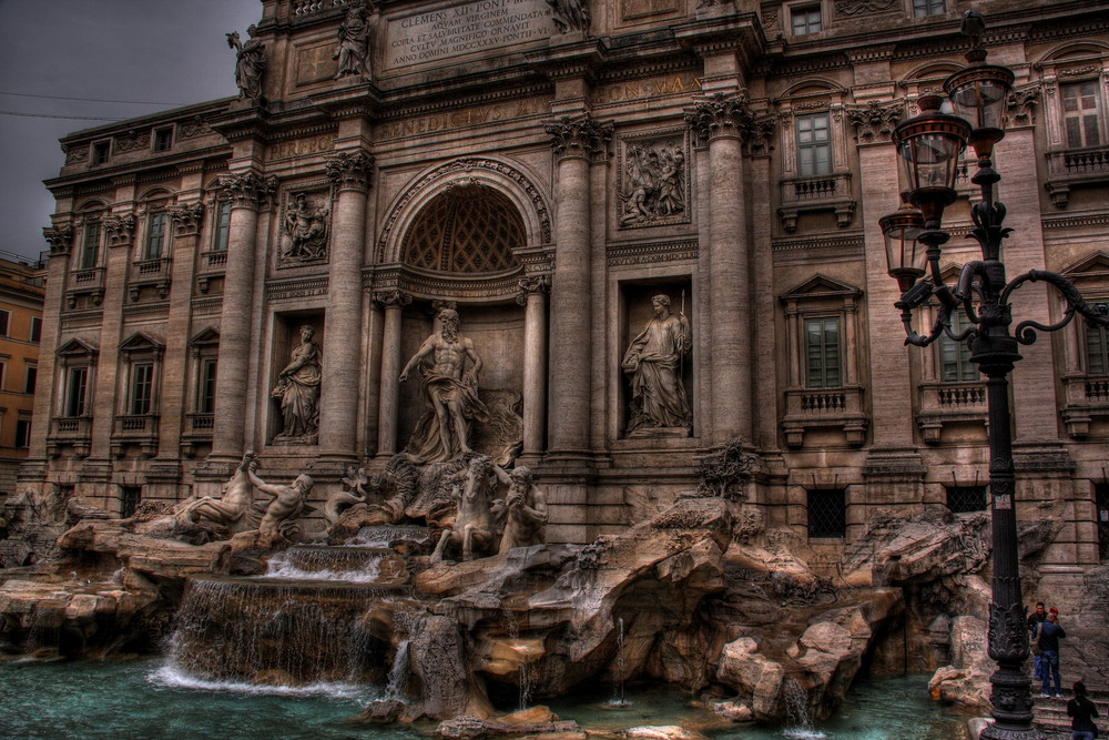 Fontana di trevi aprile 09 2