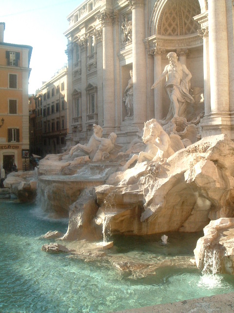 *Fontana di Trevi*