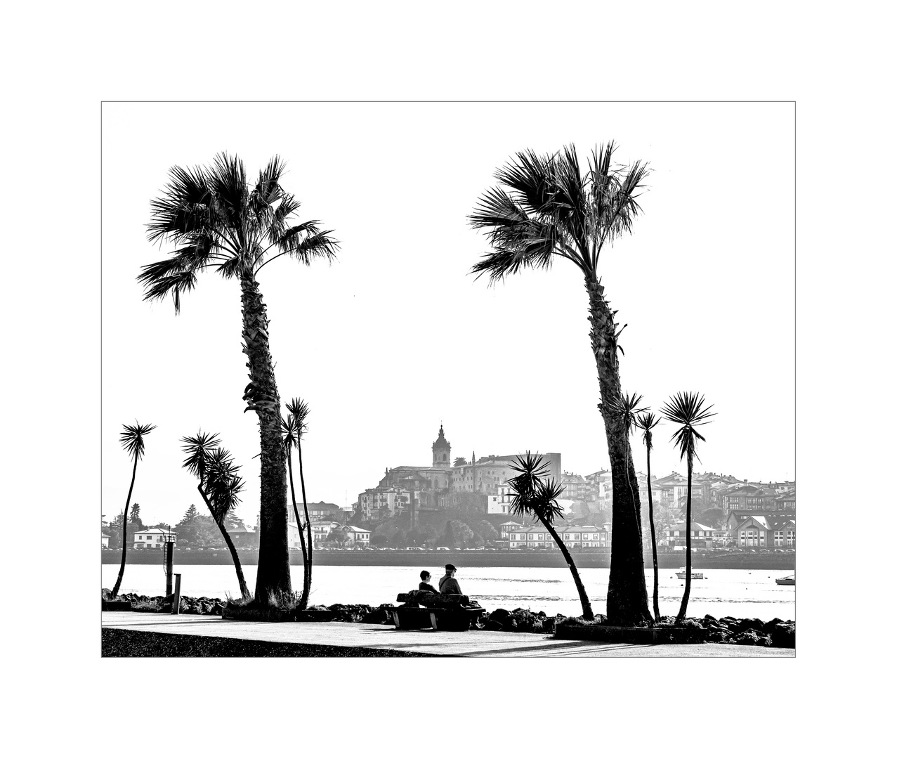 Fontarabie depuis le port d'Hendaye