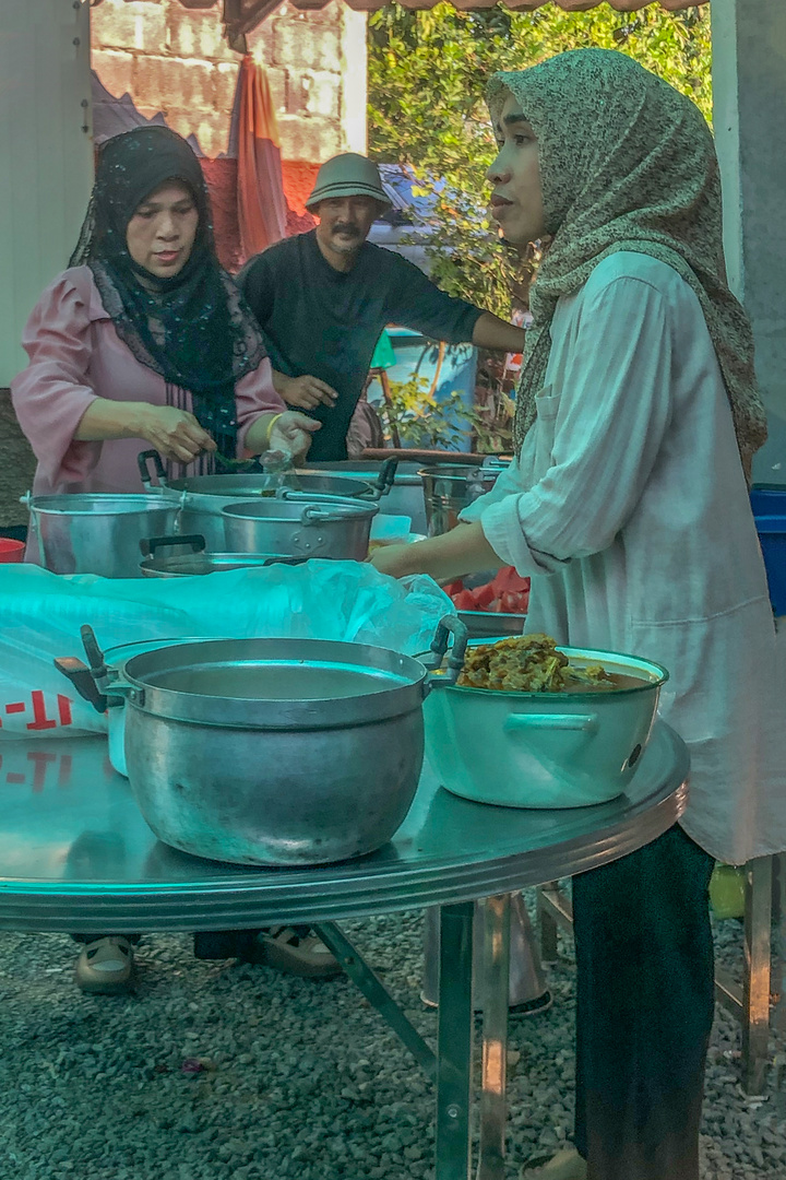 Food preparing for Aqiqah festival