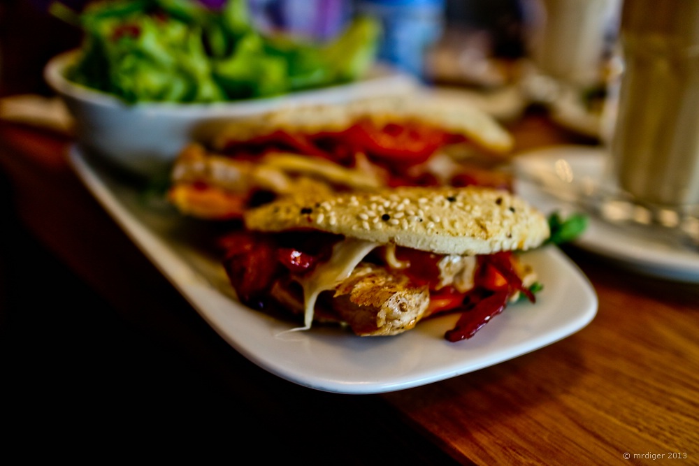 Foodshot - Panini Tomate-Mozzarella