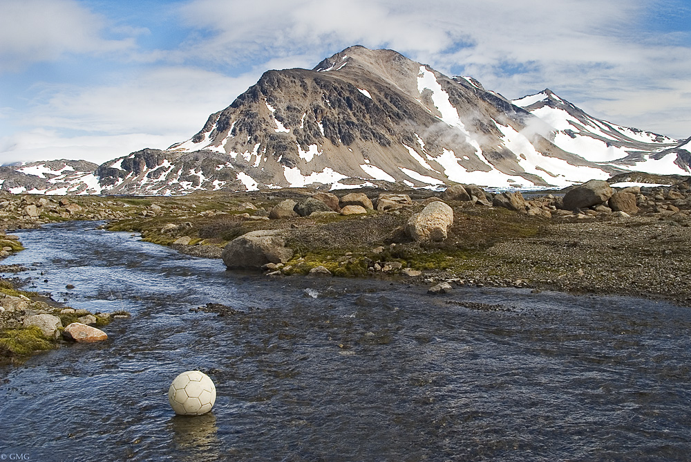 Football at Kulusuk