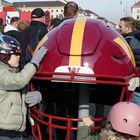 Football in München - gut behelmt