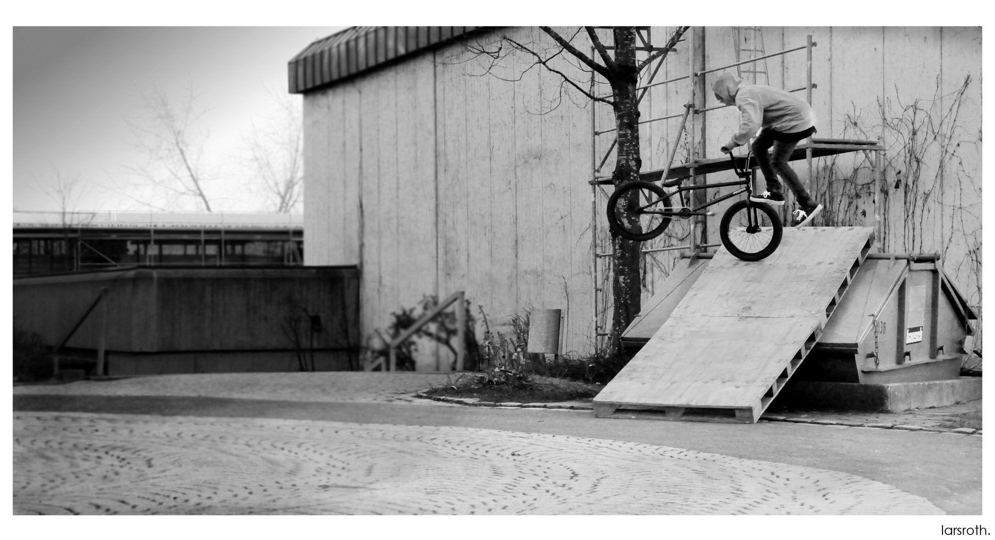 Footjam Tailwhip