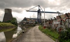 Footway along the Sambre River to Marchienne au Pont - 27