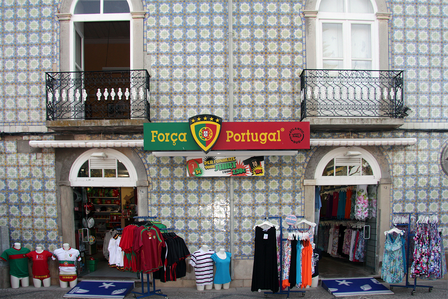 "Força Portugal"