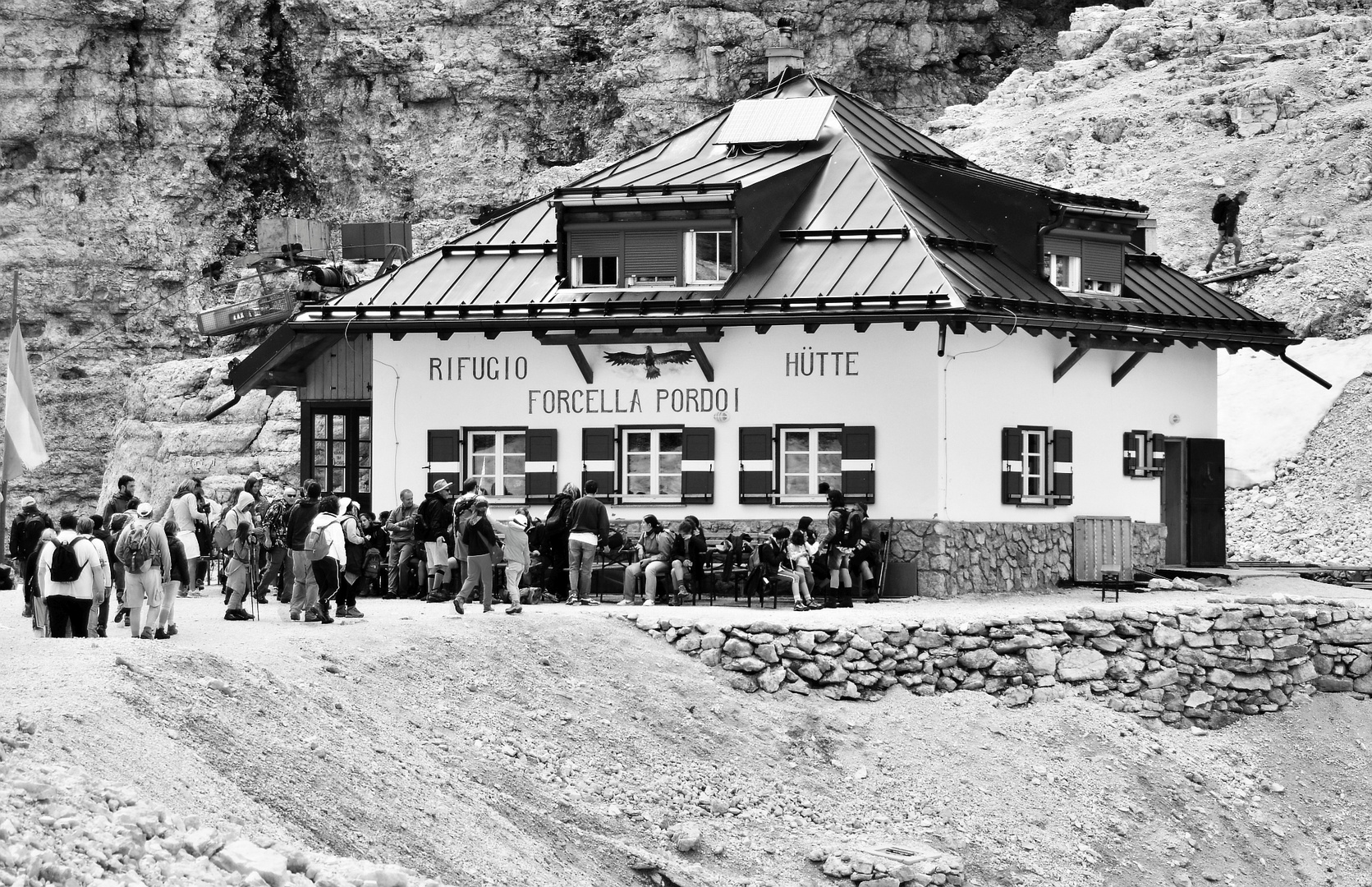 Forcella Pordoi Hütte – 2848m