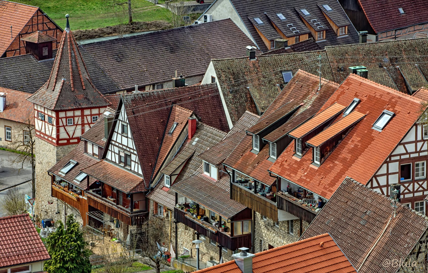 Forchtenberg, Blick über die Dächer und auf den Diebsturm