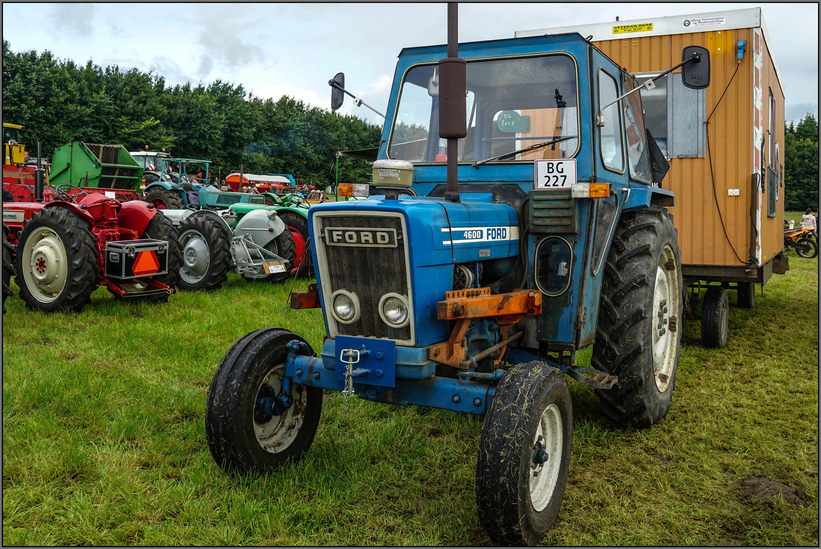 FORD 4600