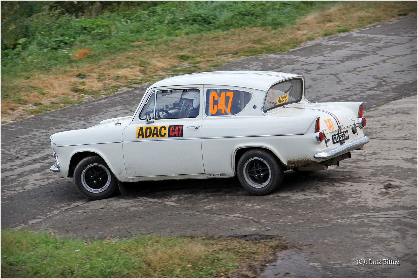 Ford Anglia 105E