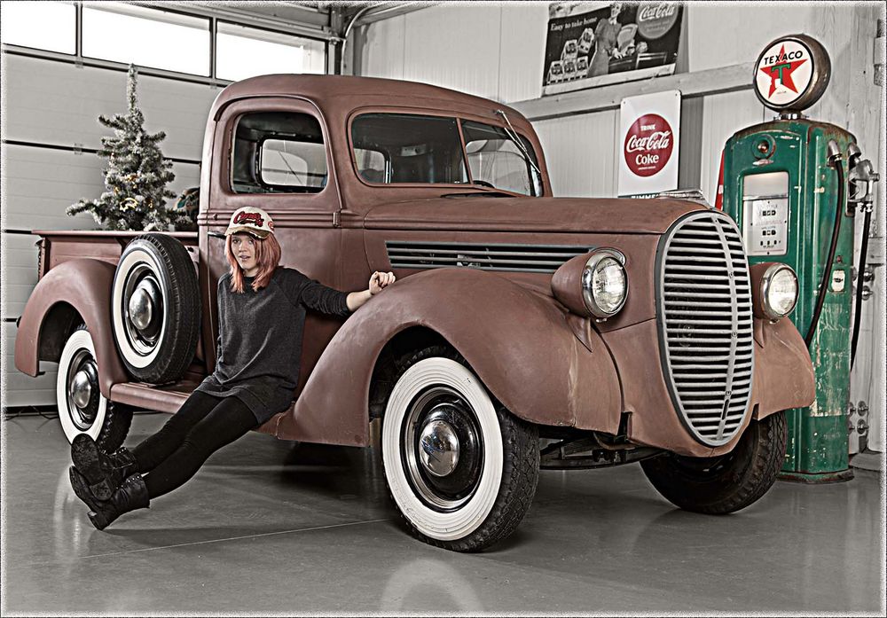Ford Die Tun Was Foto Bild Jugend Indoor Retro Bilder Auf Fotocommunity
