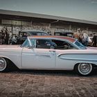 Ford Edsel Samstag abend an der Oberhafenkantine