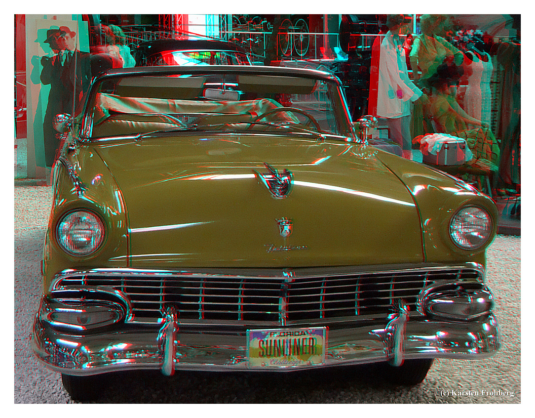 Ford ''Fairlane'' 1956 in 3D (Rot/Cyan)