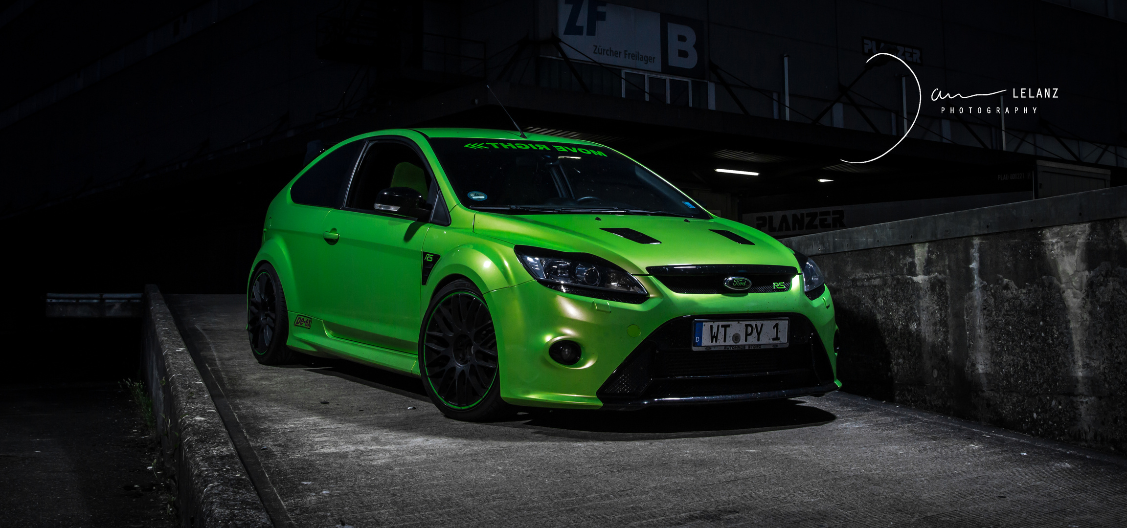 Ford Focus RS Shooting