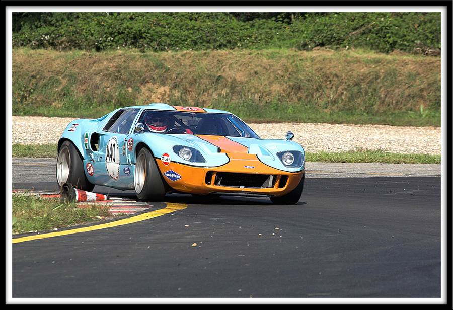 Ford GT