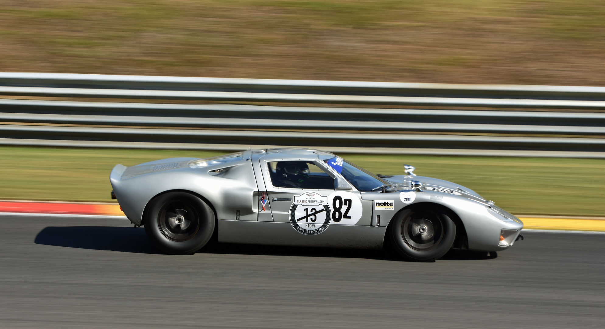 Ford GT40 