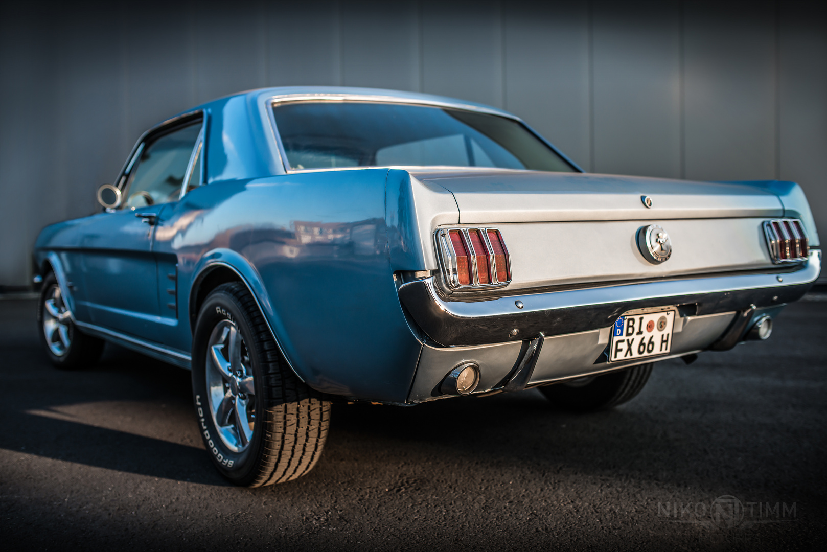 Ford Mustang 1