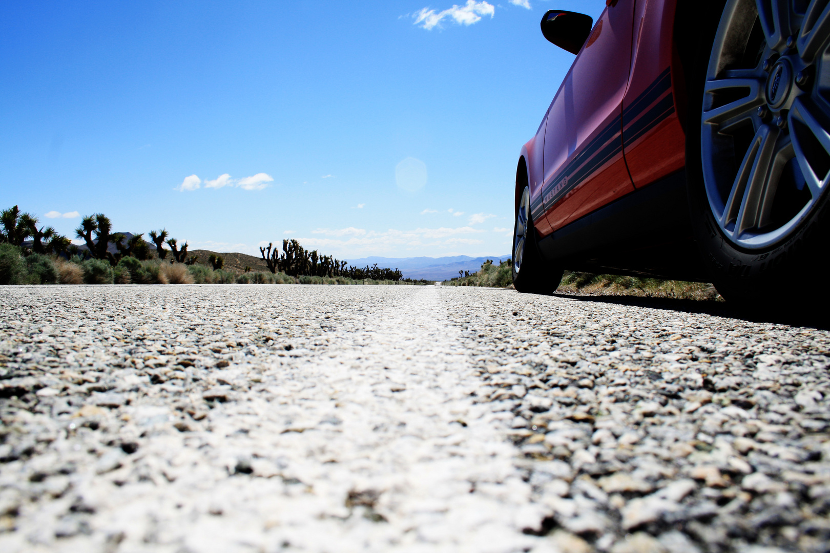 Ford Mustang im Deth Valley