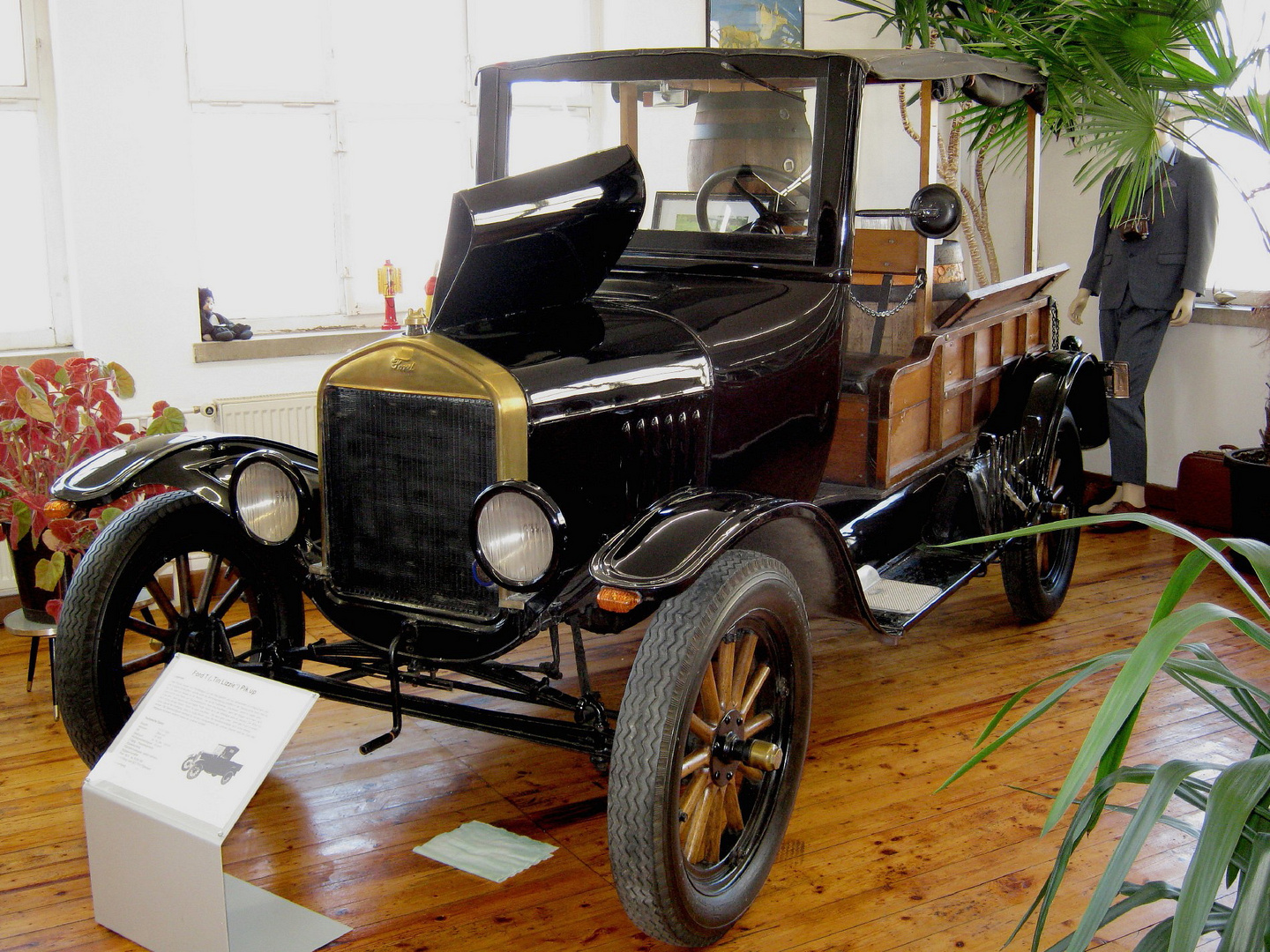 Ford T ("Tin Lizzie")