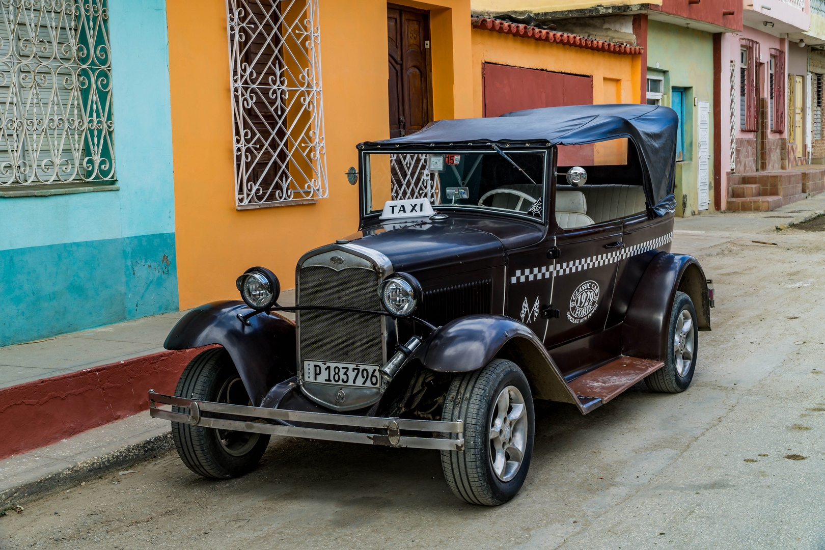 Ford Taxi in Trinidad, Kuba 