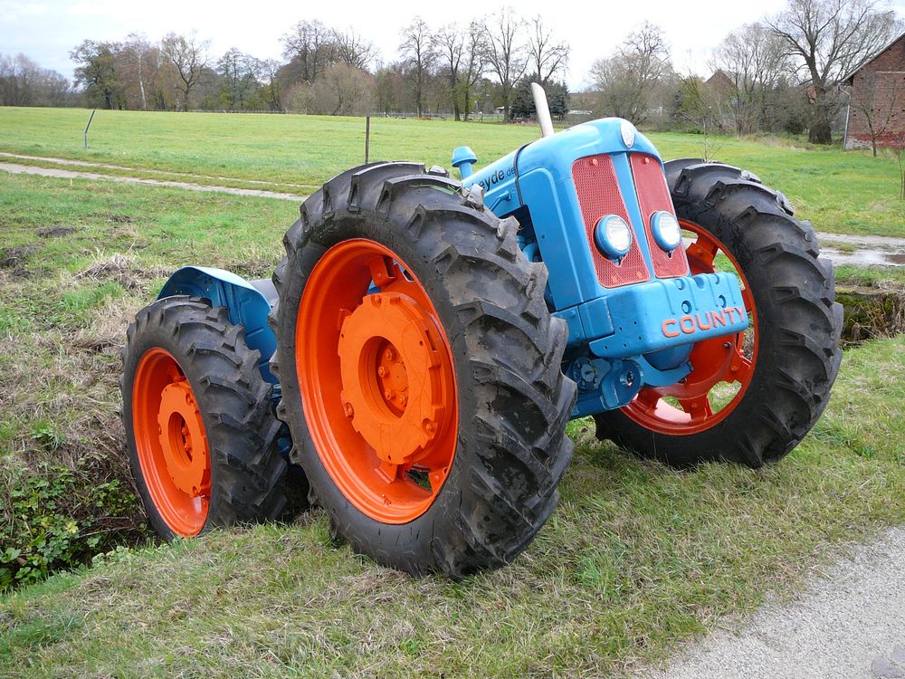 Fordson County Super-4 1958 II