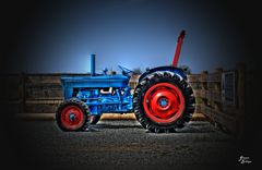 Fordson SUPER DEXTA Blaues Wunder