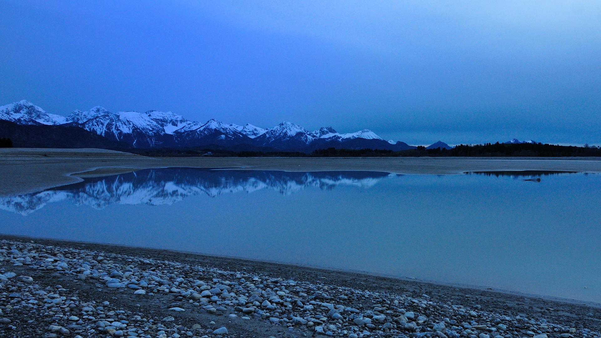 Forggensee im April