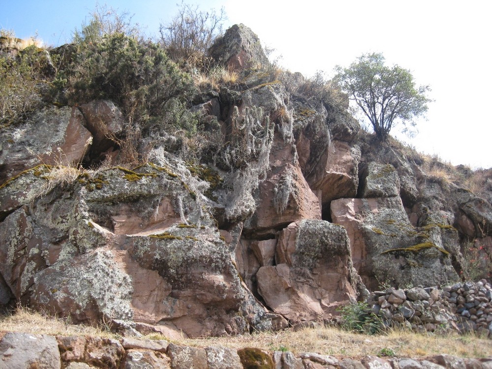 Formacion Rocosa - Complejo Arqueologico de Tipon