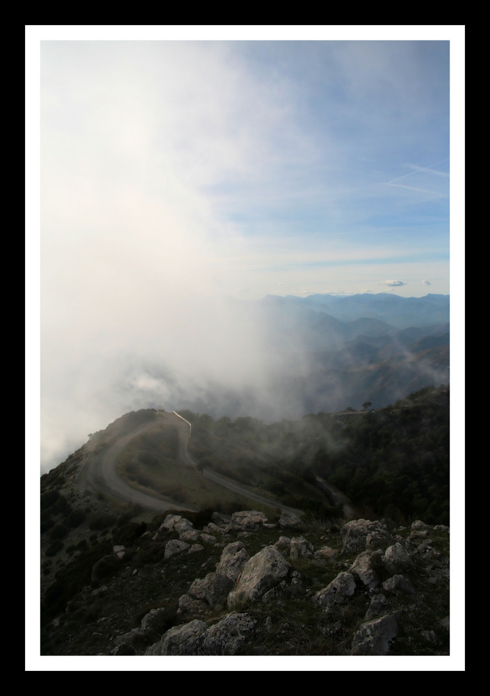 Formation de nuage en cours ...