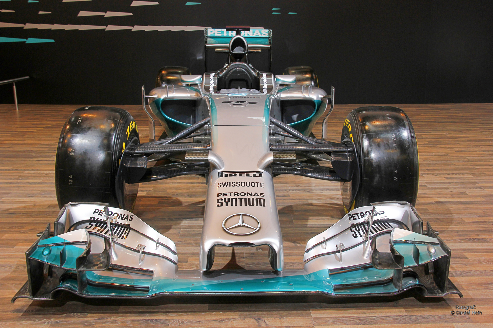 Formel1 von Mercedes Benz auf der Essen Motor Show 2015