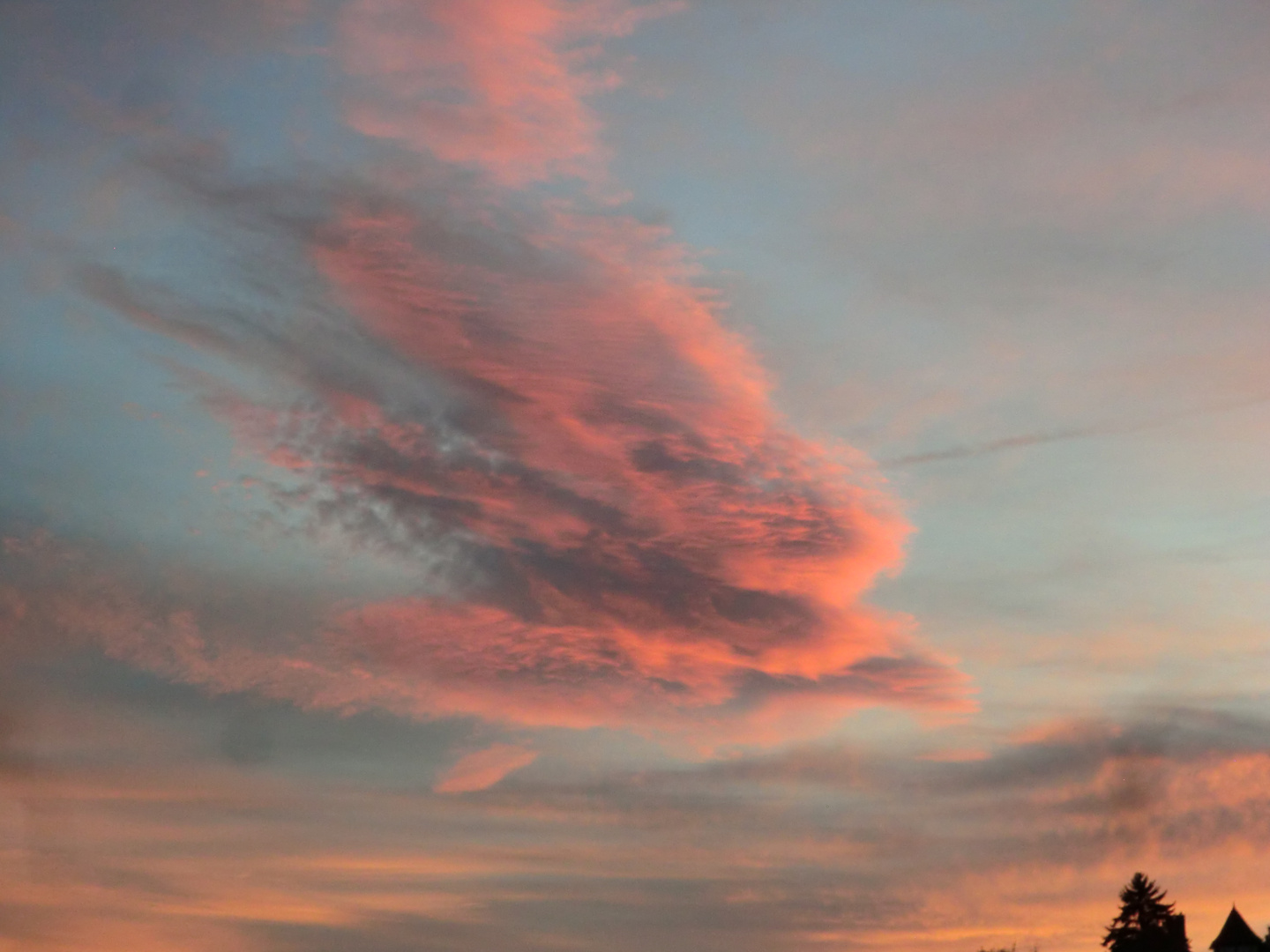 Formen am Himmel - Attacke