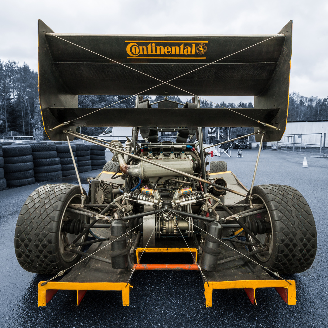 Formula Student blau/gelb(/schwarz)