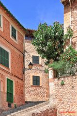Fornalutx _ Carrer Església