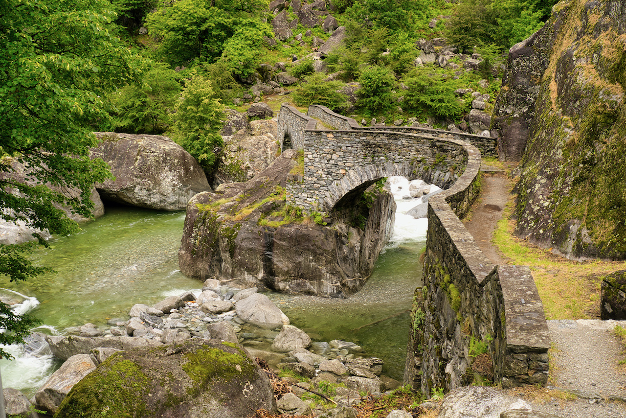 Foroglio Waterfall Tessin