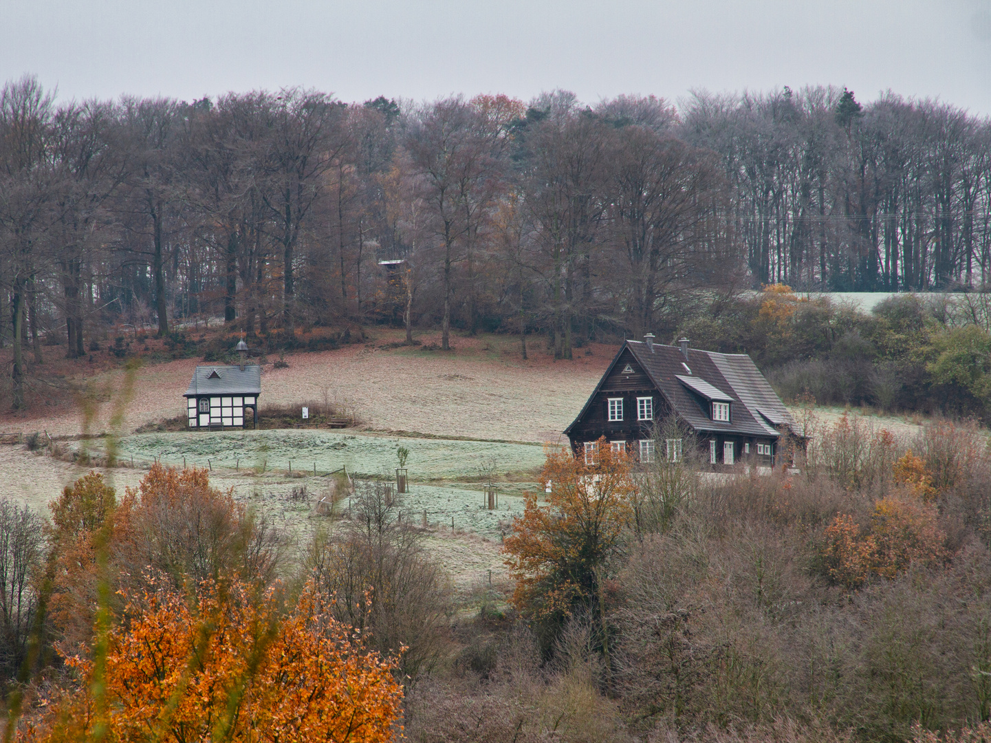 Forsthaus Broichen und Kapelle Hellenthal