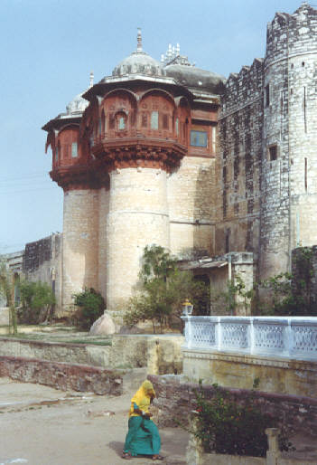 Fort Khejarla near Jodhpur - Now a Palace Hotel!