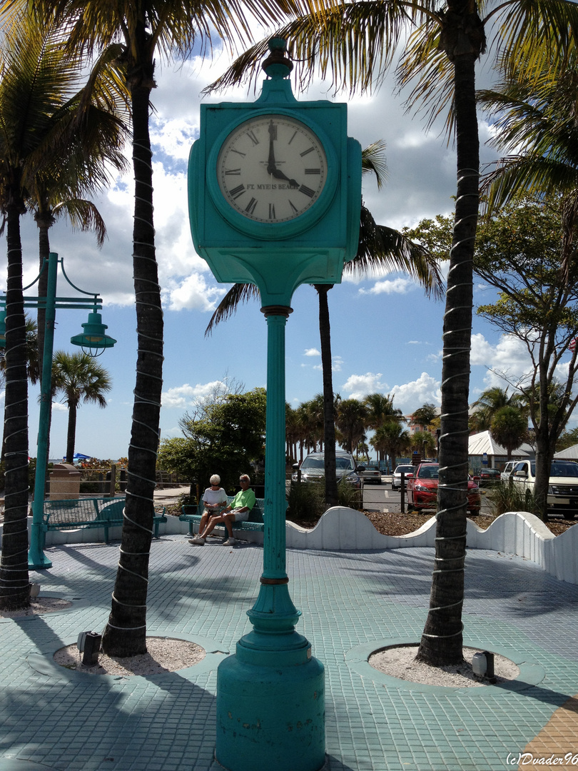 Fort Myers Beach clock