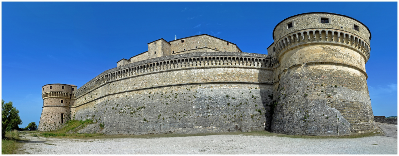 ::. Forte di San Leo .::