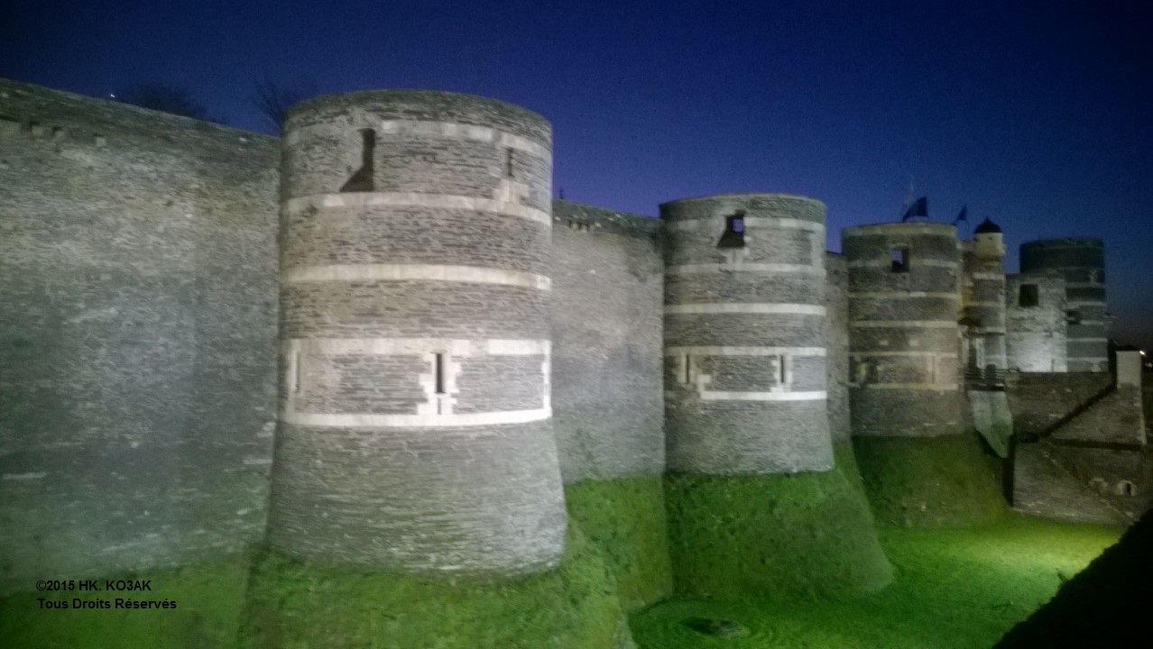 Forteresse Angers nuit MAINE