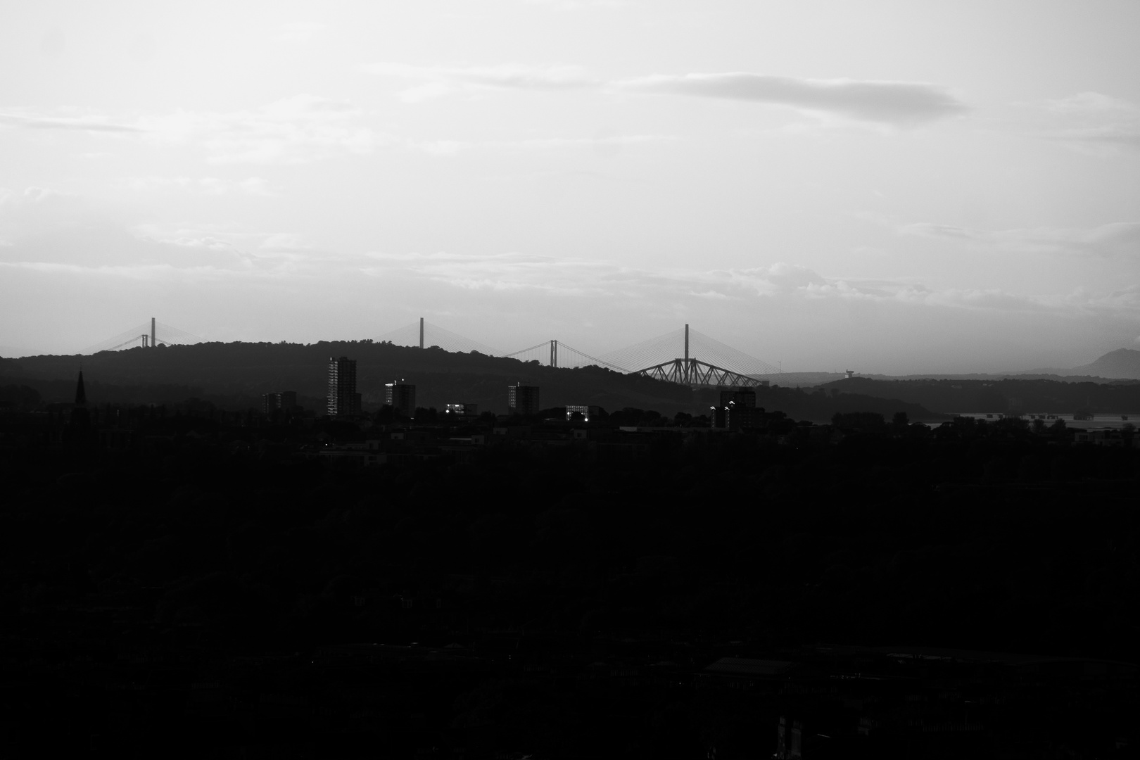 Forth Bridge mal in schwarz-weiß