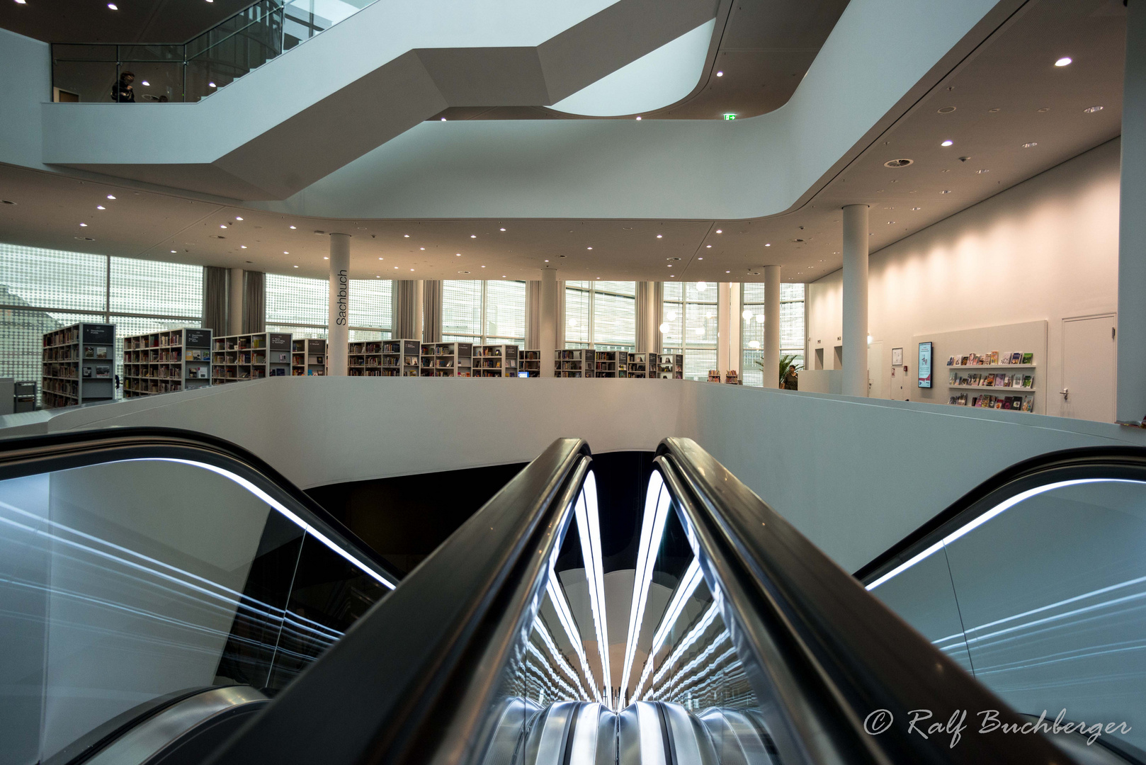 Forum Confluentes, Rolltreppe