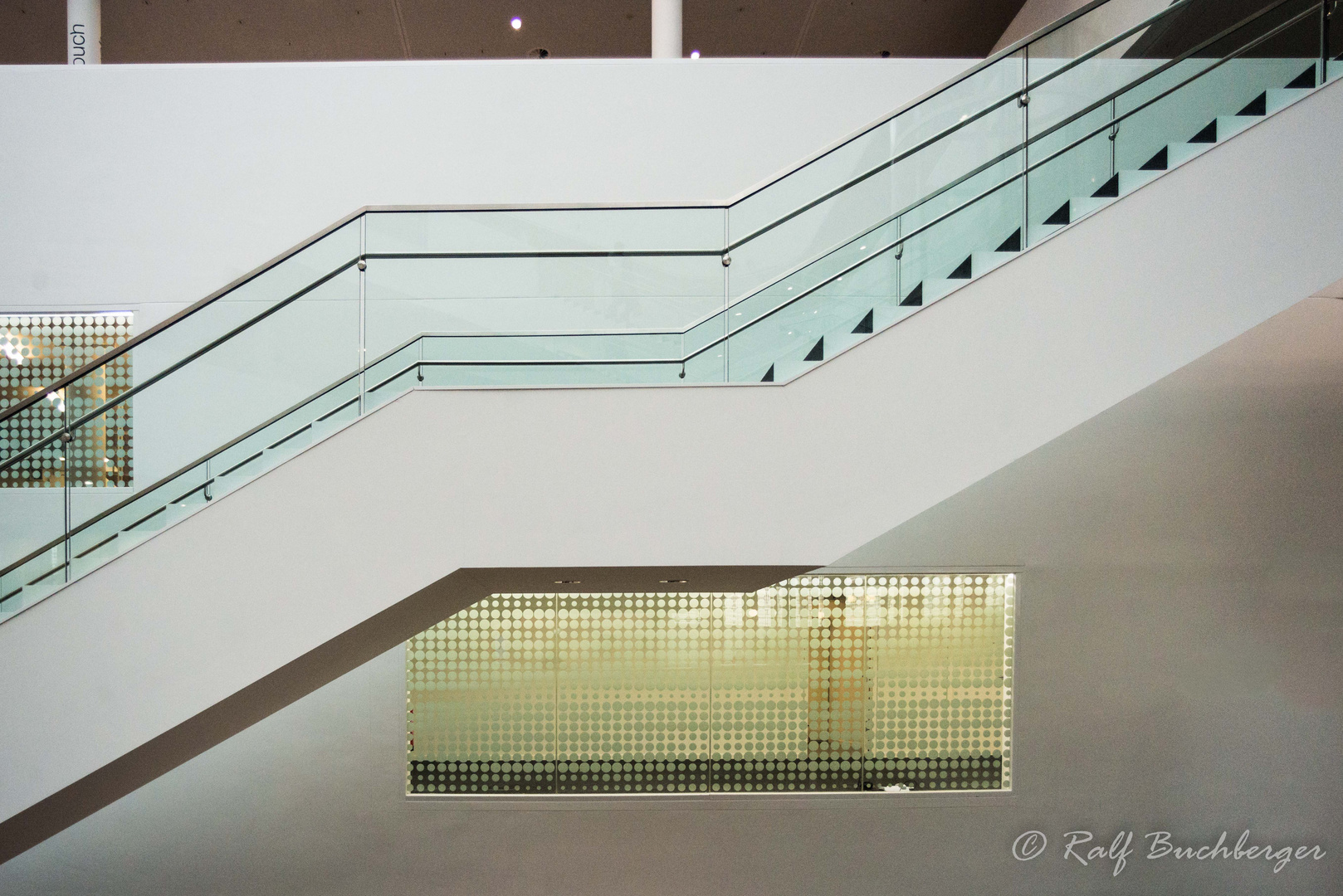 Forum Confluentes, Treppe