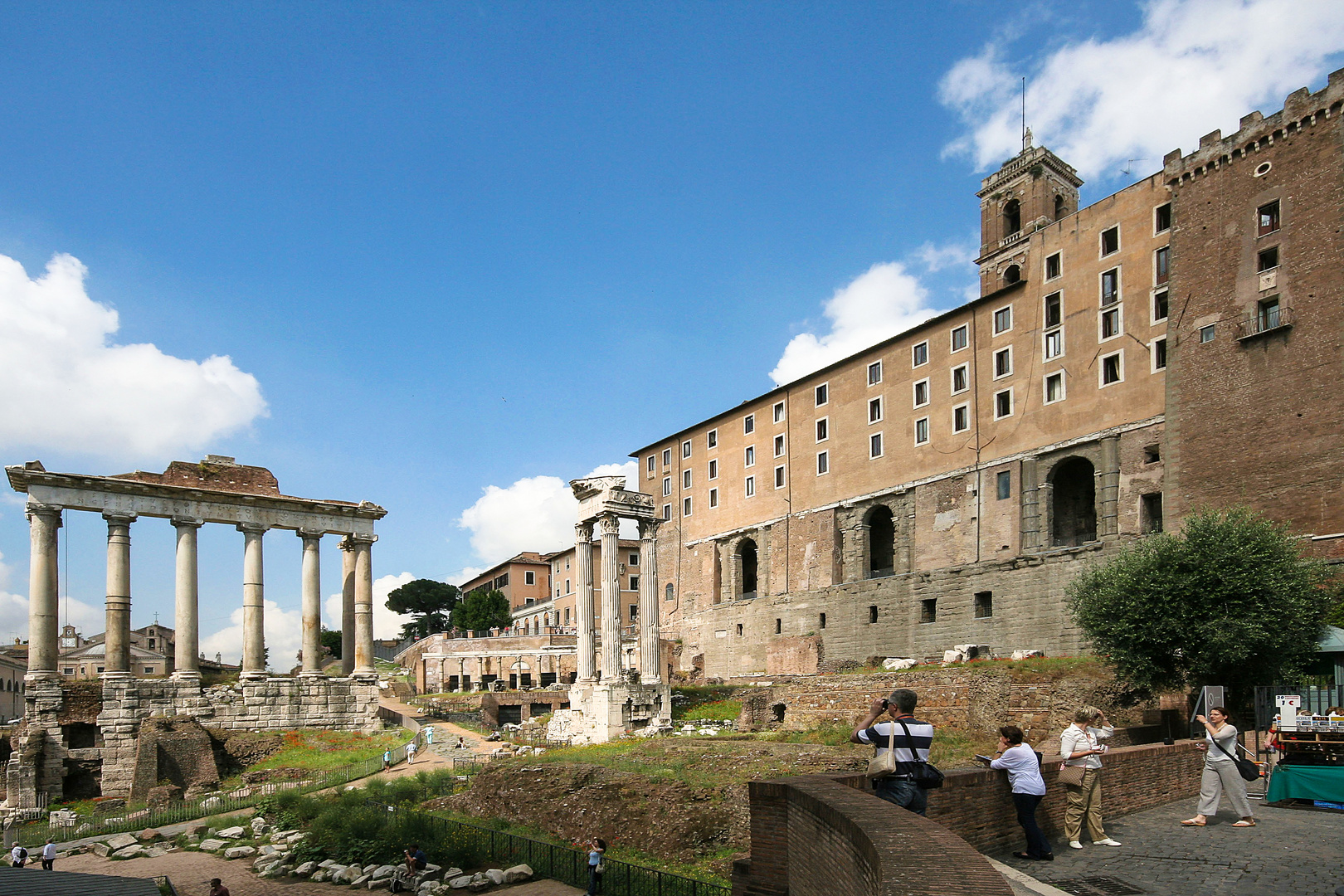 Forum gegen Tabularium/Kapitol