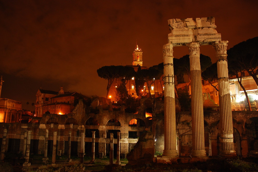 Forum Romanum bei Nacht...