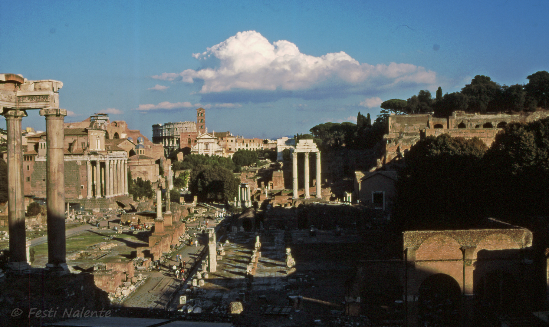 Forum Romanum - Blick vom Kapitol auf Via Sacra und Kolosseum