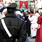 FORZE DELL' ORDINE FRA I COLORI DEL CARNEVALE